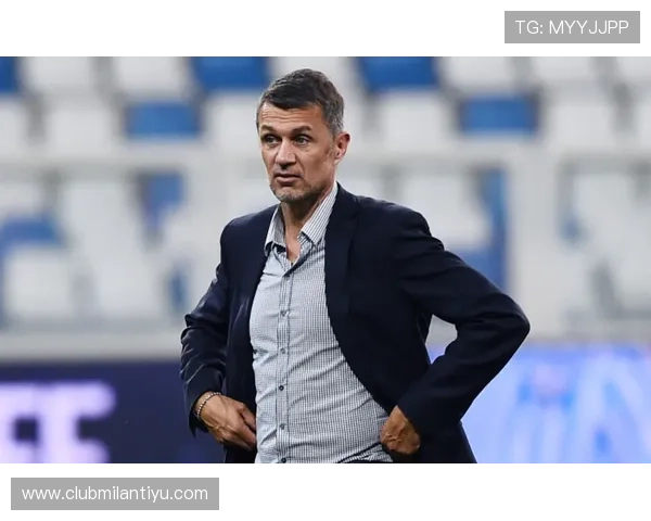 AC米兰官网首页展示球队最新球员阵容与转会动态分析